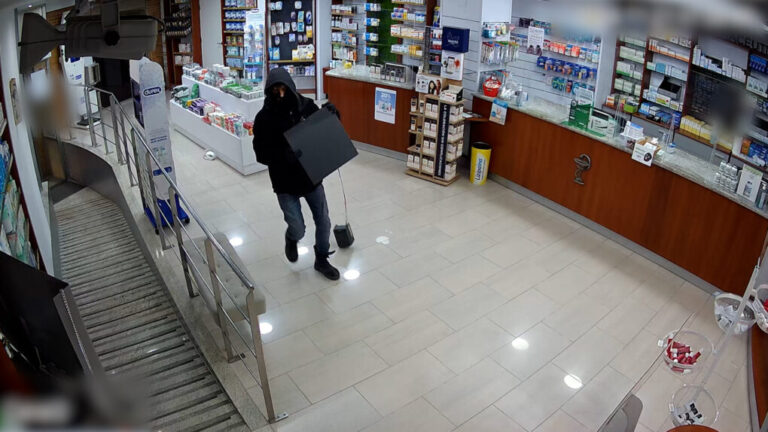 La Guardia Civil detiene a una banda que cometió ocho robos con violencia e intimidación en la provincia de Valencia