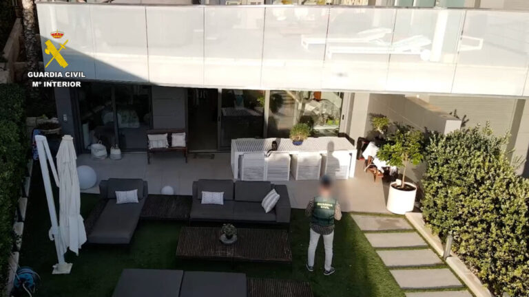 Cinco detenidos en una macroestafa con préstamos internacionales falsos: el clan operaba desde Alicante