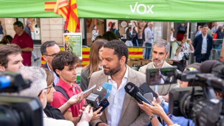 VOX acusa a la izquierda y al islamismo de amenazar la celebración tradicional de Sant Jordi
