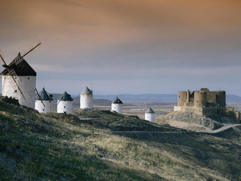 España supera los 8 millones de pasajeros aéreos internacionales en marzo, un 5,7% más que en 2024