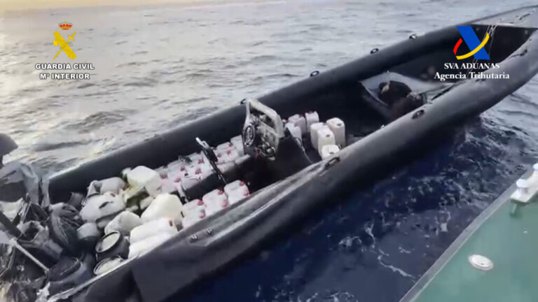 Intervenidas seis narcolanchas y 346 kilos de hachís en un gran operativo en el mar de Alborán