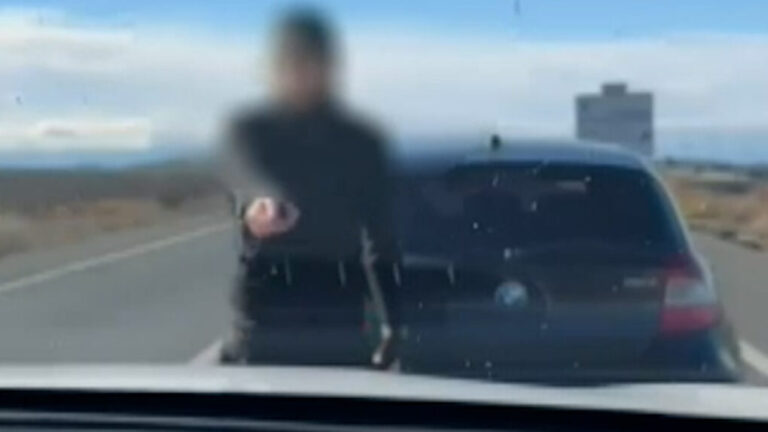 Conducción temeraria en Alfaro: un joven de 26 años investigado tras amenazar a otro vehículo