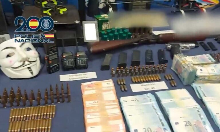 Operación Espectacular en Málaga: Desmantelan Organizaciones Criminales con Sofisticado Arsenal y Logística de Drogas
