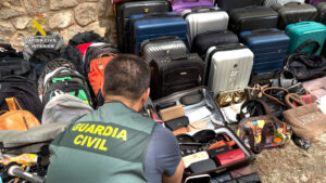 Seis detenidos en Valencia por 54 robos con fuerza a turistas en áreas de servicio de la AP-7