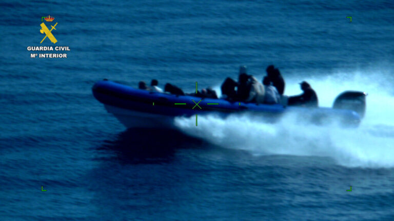 Golpe a la logística de la migración irregular: Siete detenidos por suministrar gasolina a embarcaciones ilegales