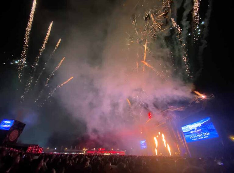 Más de 120.000 personas celebran 20 años del Resurrection Fest en Viveiro