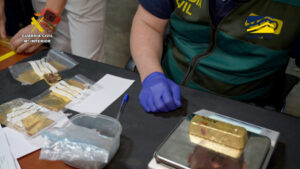 La Guardia Civil desmantela una trama que blanqueó millones a través del comercio de oro