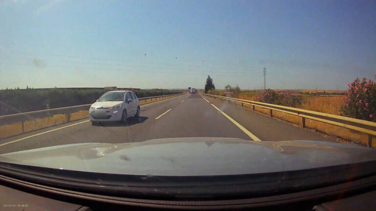 Investigada una conductora por circular ocho kilómetros en sentido contrario por la A-49 en Huelva