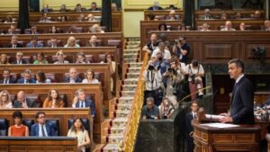 Pedro Sánchez defiende una política exterior coherente y justa frente a la presión militarista internacional
