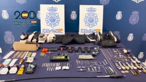 Cae una banda especializada en robos con llaves maestras en Madrid
