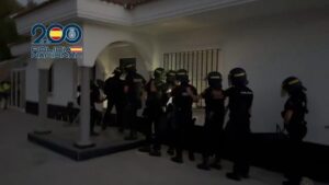 Cae una red criminal que enviaba marihuana a Irlanda en sacos de pienso