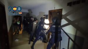 Cae en Extremadura y Madrid una banda acusada de más de 20 robos en viviendas