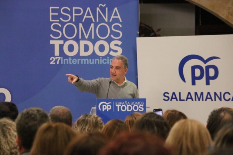 Bendodo critica a Sánchez por “tejemanejes” que debilitan el papel de España en el mundo