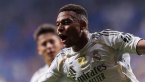 Mbappé y Vinicius lideran la victoria del Real Madrid en Oviedo