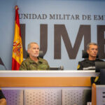 El Rey Felipe VI visita la UME para seguir de cerca el operativo contra los incendios