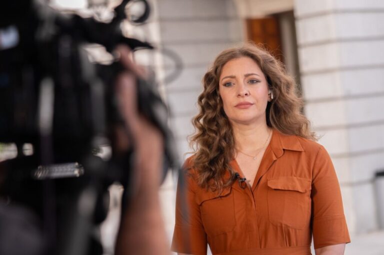 Ester Muñoz advierte que declarar el nivel 3 no garantiza más recursos contra los incendios