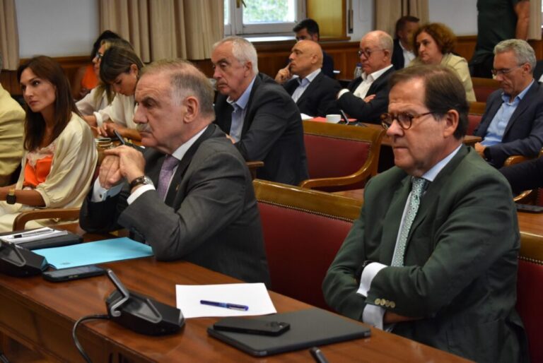 El PP critica al Gobierno por atacar a sus presidentes autonómicos durante la crisis de incendios