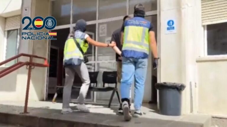 Ultras de “Biris Norte” emboscan y agreden a aficionados en Gandía: un herido en la UCI en estado grave