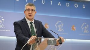 Patxi López acusa a Feijóo de “falta de institucionalidad” y lo tilda de partido antisistema