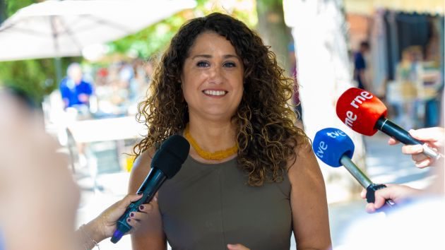 Enma López critica a Feijóo por “mentir y confrontar” tras los incendios del verano