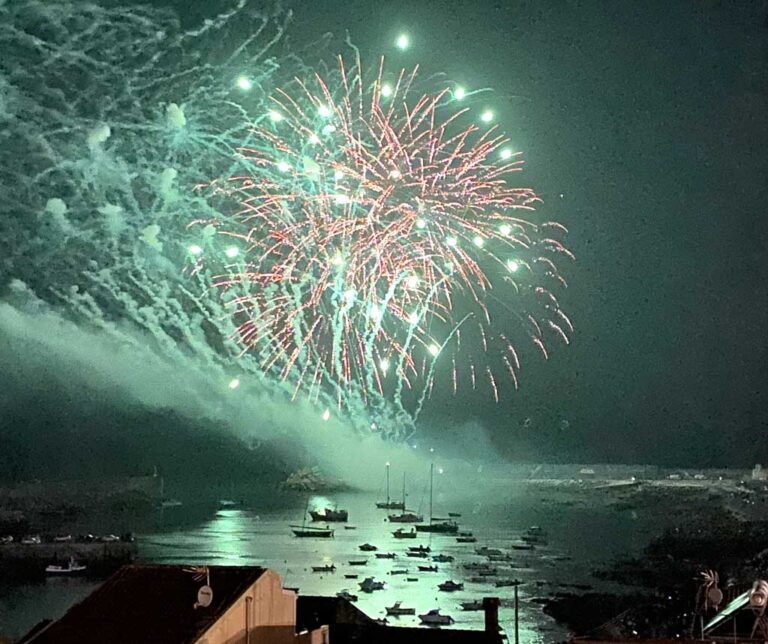 El sector pirotécnico denuncia pérdidas millonarias por las cancelaciones masivas de espectáculos en España