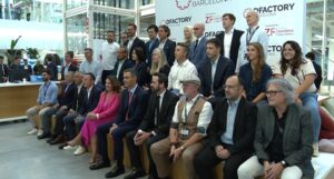 Sánchez conoce los proyectos innovadores de la BNEW 2025 en DFactory, epicentro de la industria 4.0