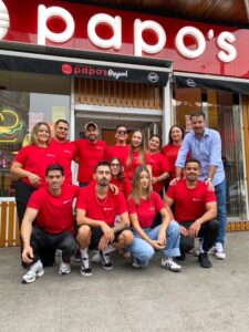 Papos se reinventa tras 43 años: primera apertura franquiciada en Santiago