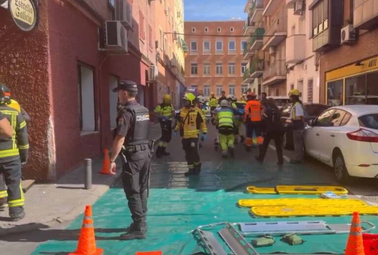 Explosión en un local de Madrid causa un muerto y 25 heridos, tres en estado grave