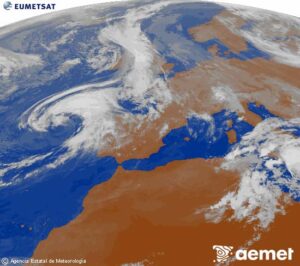 Los restos del huracán Gabrielle llegarán a España este domingo con lluvias, viento y temporal marítimo