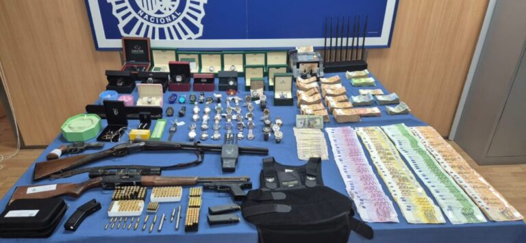 La Policía Nacional incauta 4,5 toneladas de cocaína en el Puerto de Valencia y detiene a 81 personas