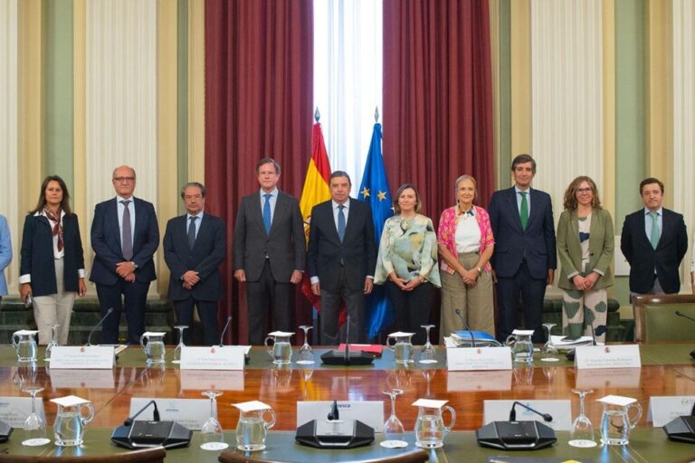 Luis Planas defiende que la pesca y la acuicultura mantengan un fondo propio en el presupuesto comunitario