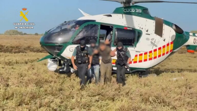 La Guardia Civil frustra un alijo en la costa de Huelva e incauta 3.520 kilos de hachís