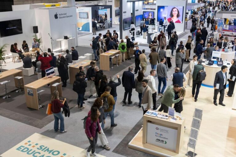 El Ministerio de Educación presenta en SIMO 2025 su guía para el uso ético y seguro de la inteligencia artificial en las aulas