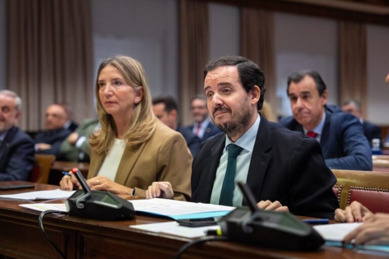 Tensión máxima en la Comisión del Senado: el PP arrincona a Sánchez por el caso Koldo-Ábalos-PSOE