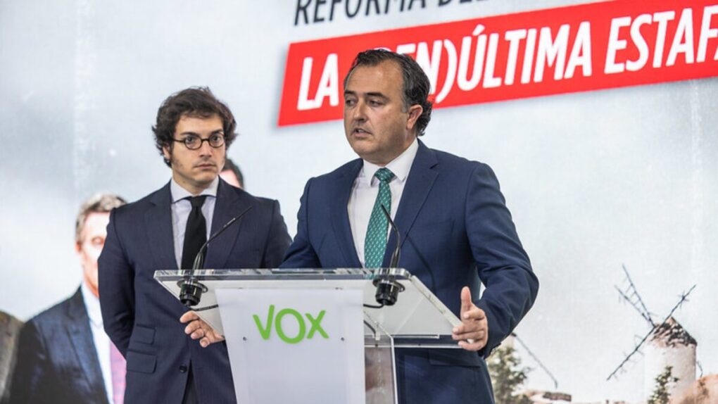 Moreno (VOX): “El bipartidismo se reparte el poder y los sillones mientras los castellanomanchegos sufren”