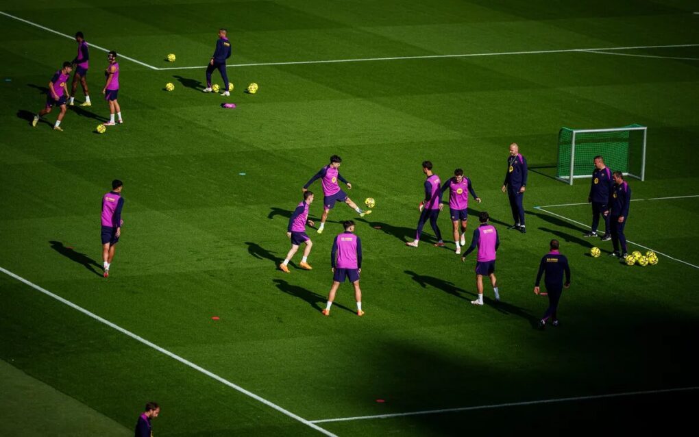 El Barça realiza su primer entrenamiento en el nuevo Spotify Camp Nou y prepara el duelo contra el Celta