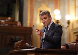 Tenso cara a cara en el Congreso: Feijóo acusa a Sánchez de mentir para tapar la corrupción y pide el fin de la legislatura