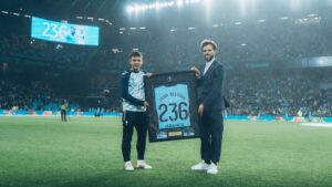 Fran Beltrán supera a Mostovoi y se convierte en el tercer jugador con más encuentros en Primera con el Celta