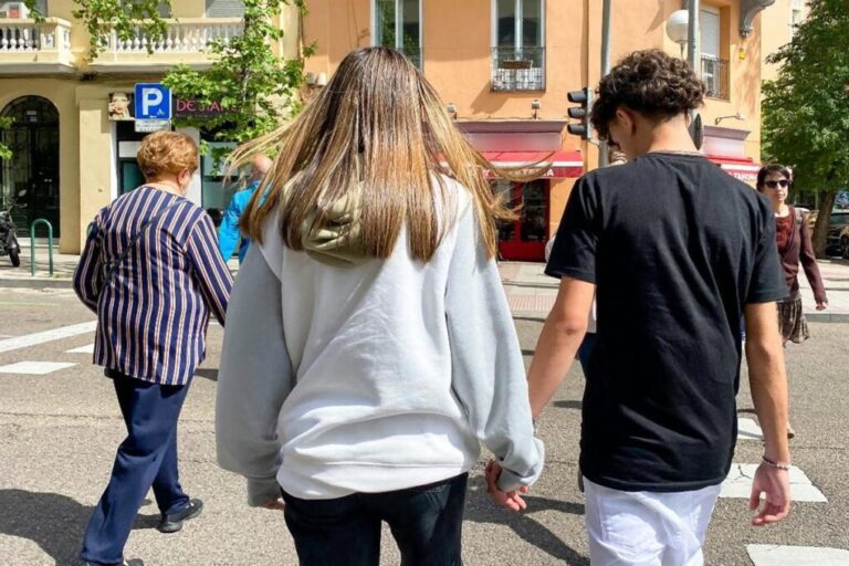 El Ingreso Mínimo Vital llega a 2,4 millones de personas y amplía su cobertura frente a la pobreza infantil