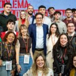 El PSOE de Madrid señala a Ayuso y a Feijóo tras las protestas falangistas frente a Ferraz