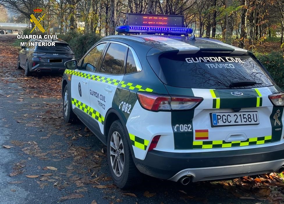 Investigan a un vecino de Valga tras ser cazado a 146 km/h en una vía limitada a 50 en Cuntis