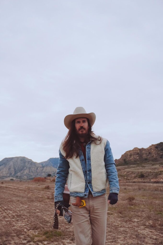 El Ruido de las Estrellas: Carlos Sadness presenta la canción que conecta con su obra literaria más íntima