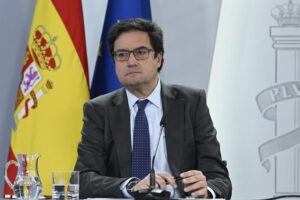 Subida salarial, superávit para inversiones y reforma en la función pública: las claves del nuevo Real Decreto-ley