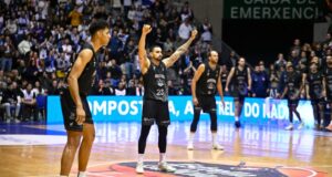 El Obradoiro se impone al Leyma Coruña en un derbi gallego de máxima intensidad