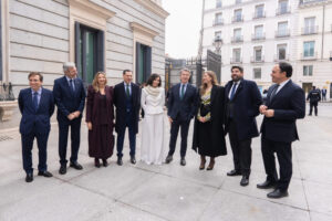 Feijóo exige un “nuevo tiempo reconstituyente” y responsabiliza a Sánchez de encubrir a Salazar