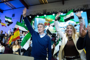 Alberto Núñez Feijóo lanza su mensaje electoral: “El 21D cada voto cuenta para un futuro despejado”
