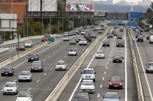 La DGT alerta de 5,7 millones de desplazamientos y refuerza el control en carretera durante el puente de diciembre