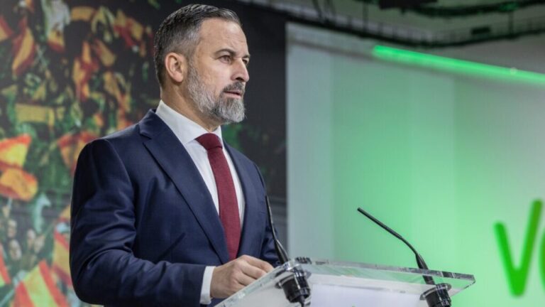 Abascal endurece su mensaje tras las elecciones: “Los votos de VOX deben contar”