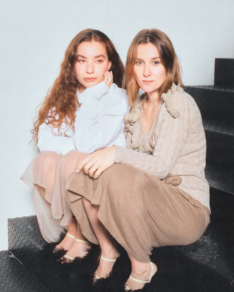 Vigo inspira ‘saír á fresca’, el potente single con el que Fillas de Cassandra anuncian ‘Tertúlia’