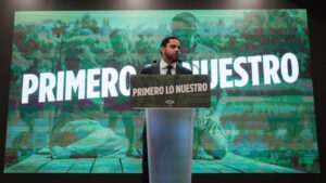 Rodalies colapsado y la oposición en pie: VOX acusa al PSOE de corrupción y negligencia